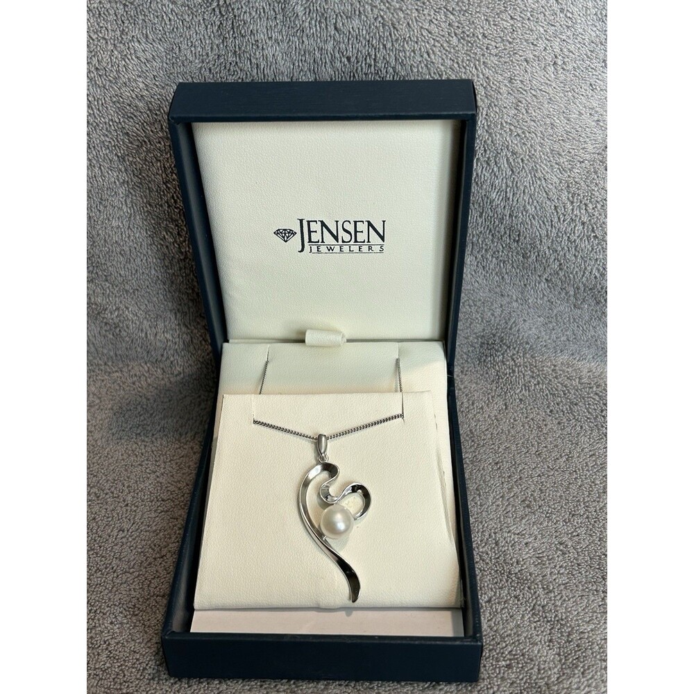 Jensen Jewelers Pearl Pendant Necklace in Sterling Silver - Gift Box Included
